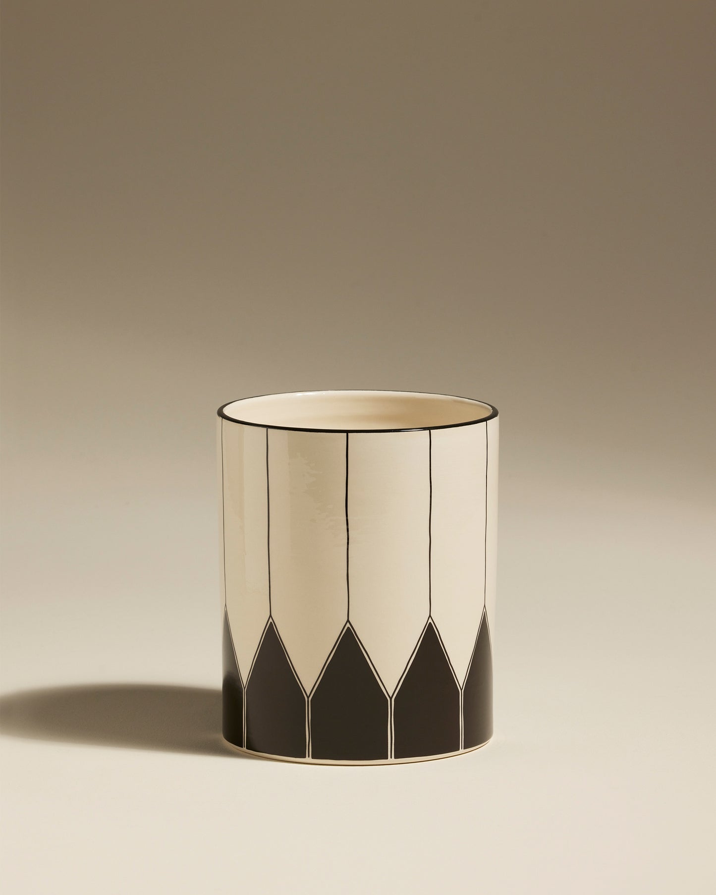 Daria Vase - Black