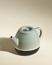 Sicilia Teapot - Linden Shoot