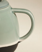 Sicilia Teapot - Linden Shoot