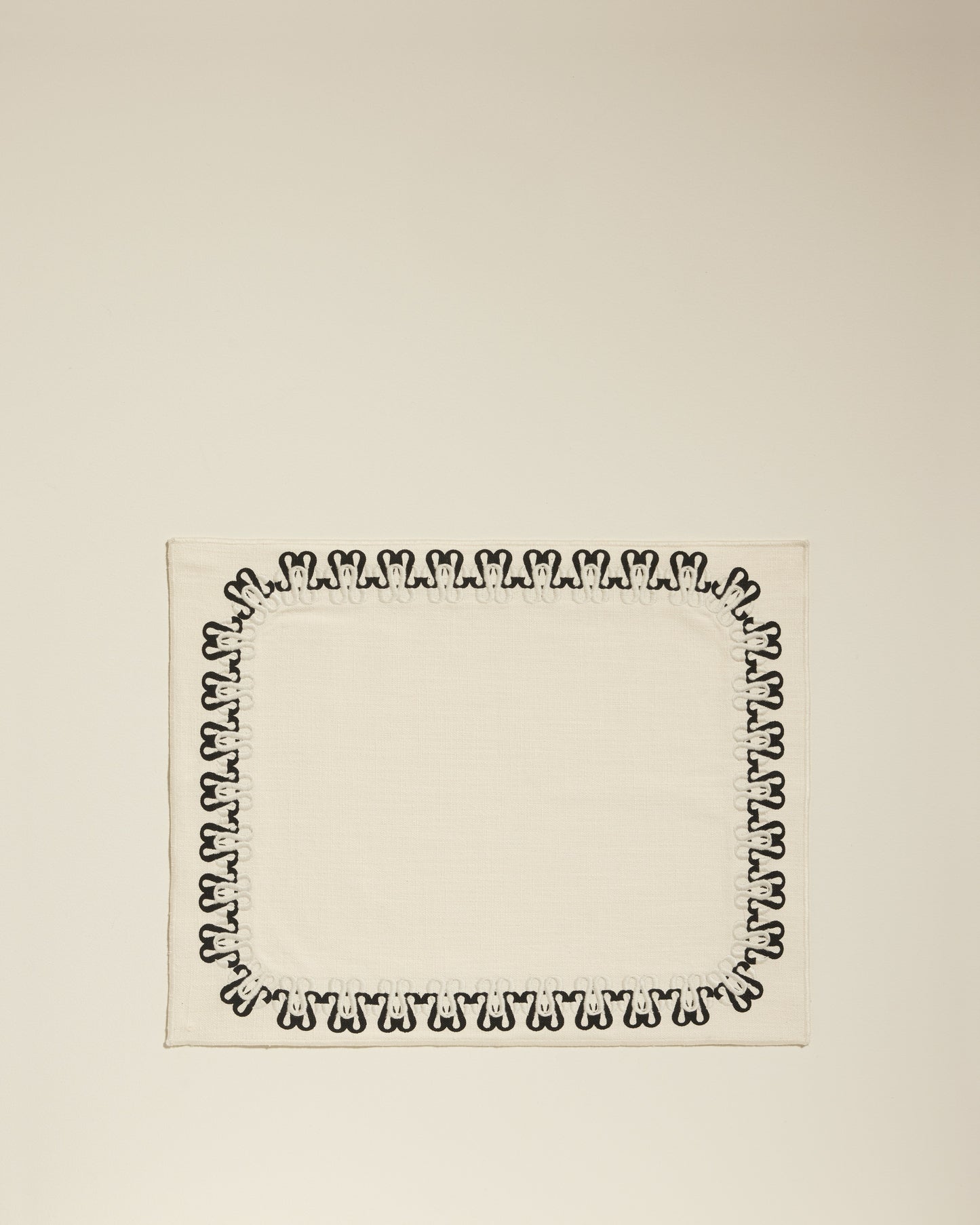 Arabesque Placemat - Black